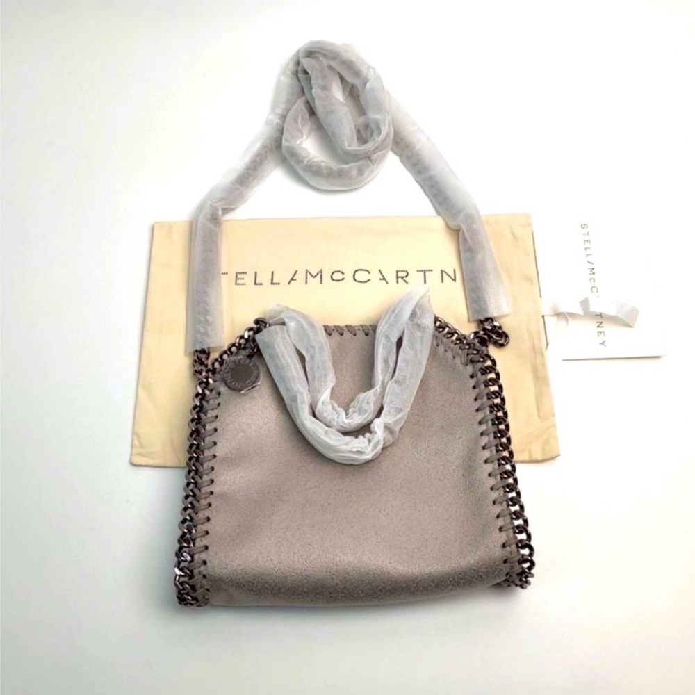 Stella McCartney Gray Shoulder Bag with Chain Detail - Picture 2 of 6
